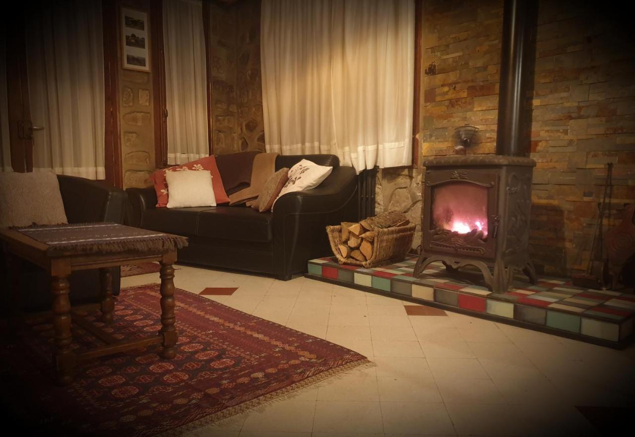 Mouli Del Riu Bed & Breakfast Saint Pierre dels Forcats Bagian luar foto