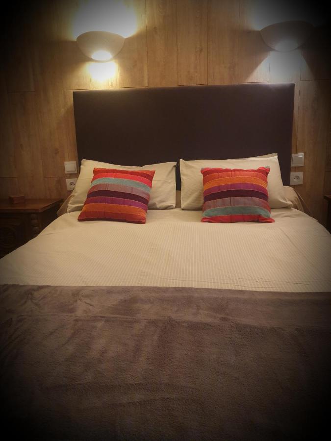 Mouli Del Riu Bed & Breakfast Saint Pierre dels Forcats Bagian luar foto