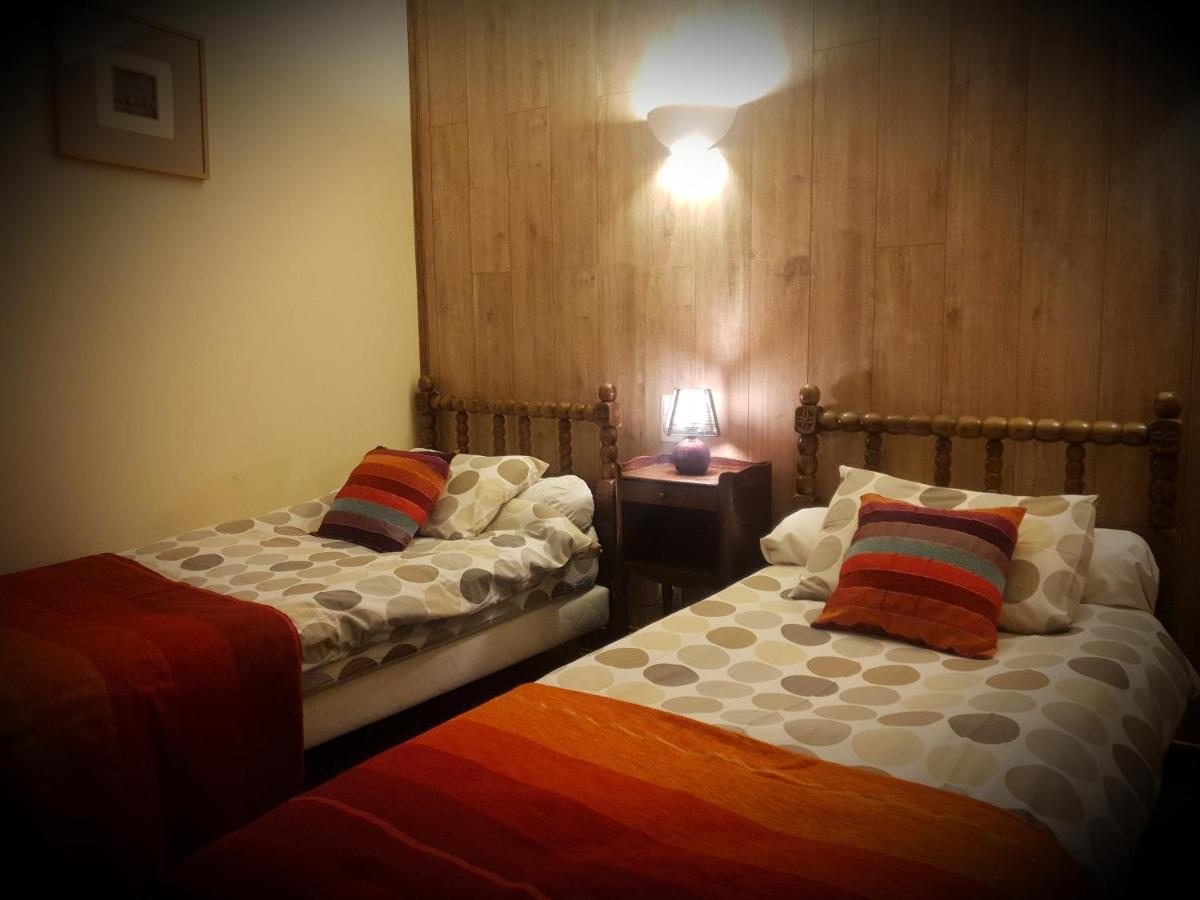 Mouli Del Riu Bed & Breakfast Saint Pierre dels Forcats Bagian luar foto