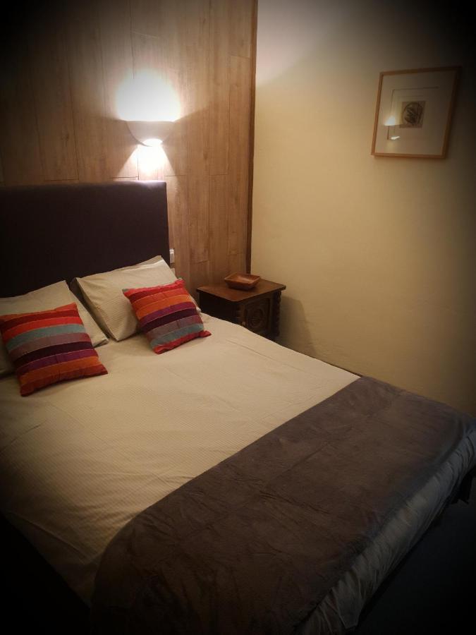 Mouli Del Riu Bed & Breakfast Saint Pierre dels Forcats Bagian luar foto