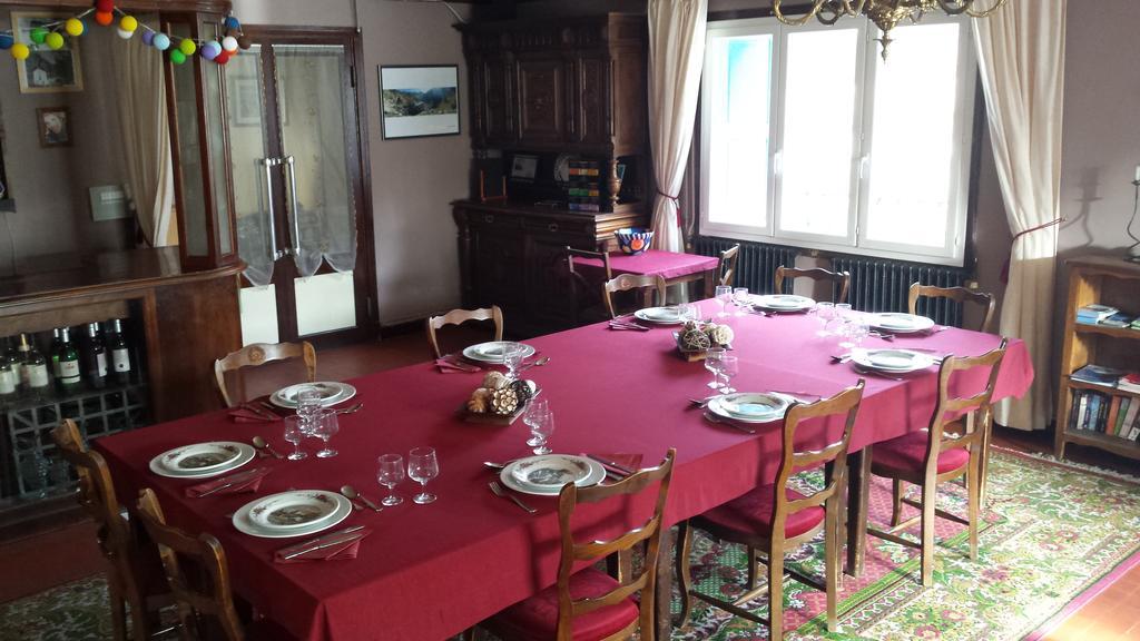 Mouli Del Riu Bed & Breakfast Saint Pierre dels Forcats Bagian luar foto